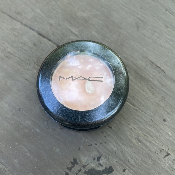 Satin Eyeshadow MAC 0RB - Picture 2 of 3